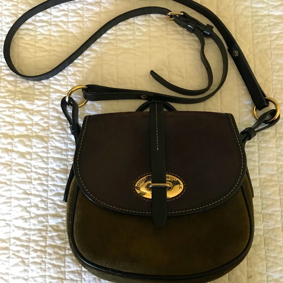Dooney & Bourke Handbags - Dooney & bourke cross body
